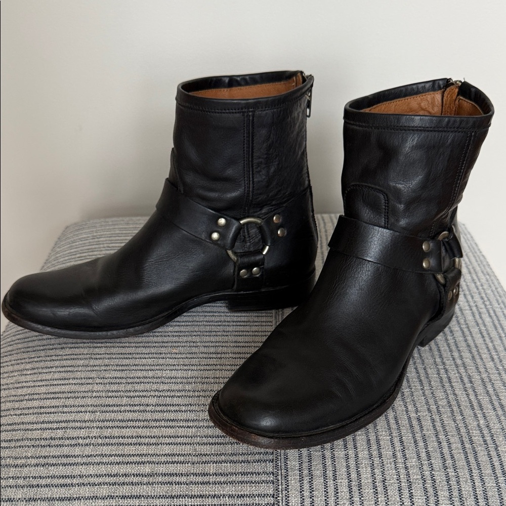 Frye Woman’s Black Leather Philip Harness Boots